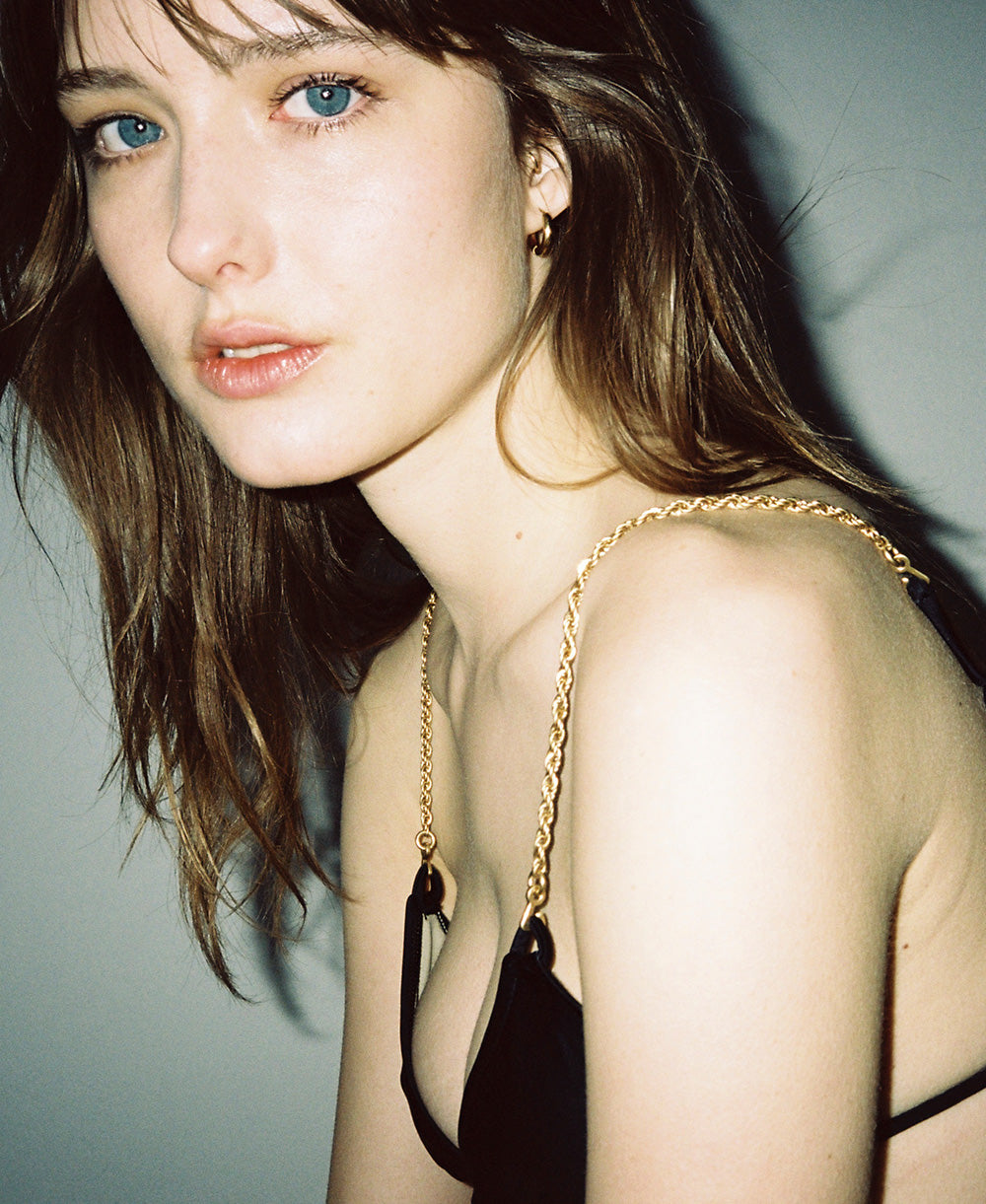 Sevilla gold straps