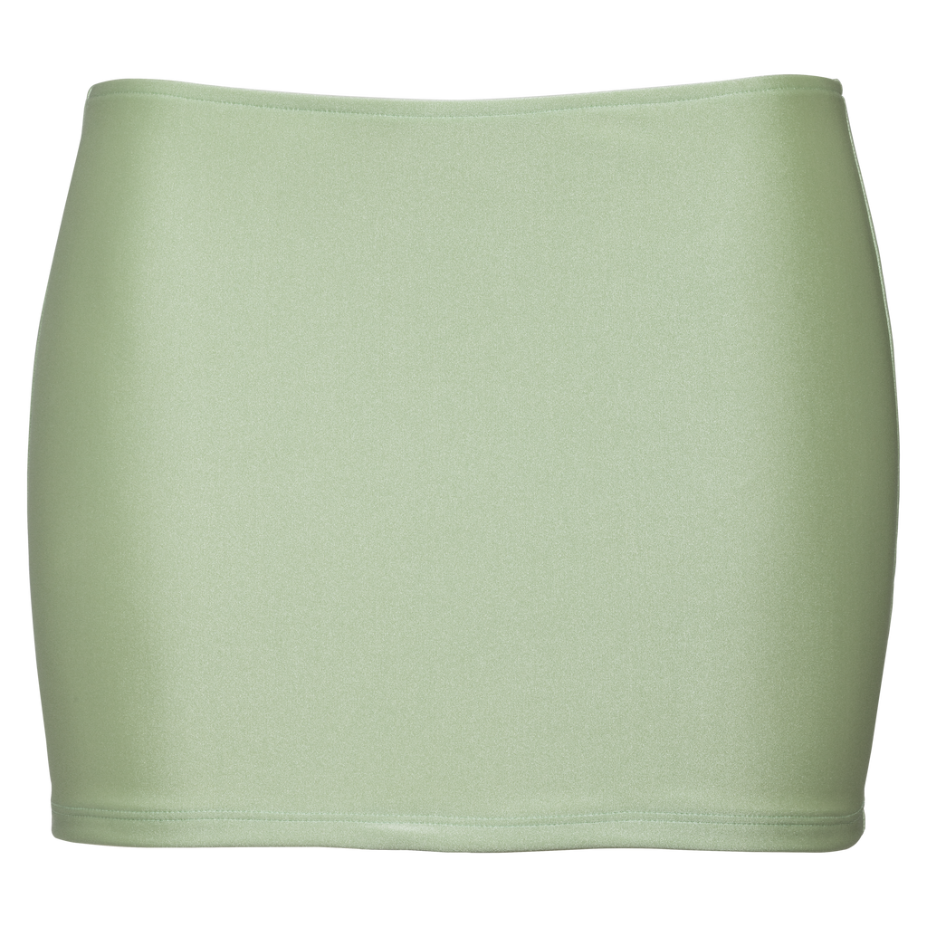 Less skirt grass