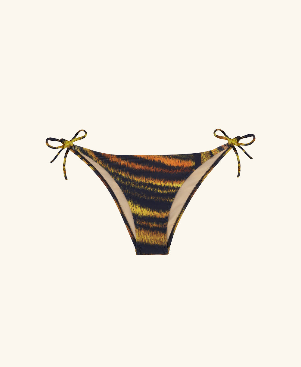 Dolores bottom tie lava